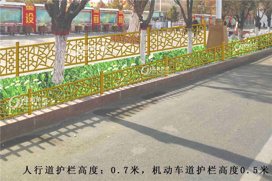 草坪護(hù)欄-012