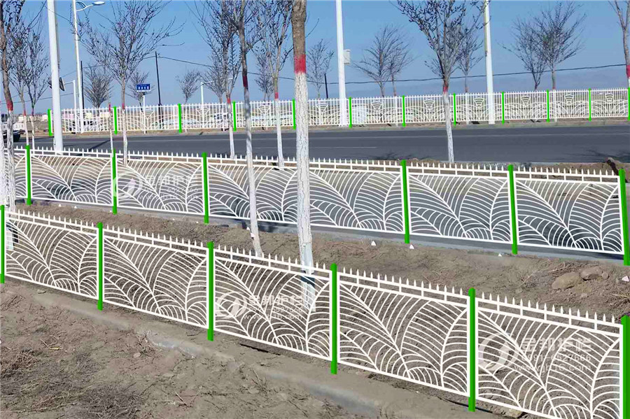 草坪護(hù)欄-022